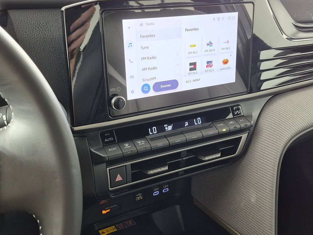 Used 2025 Toyota Camry SE FWD image 18