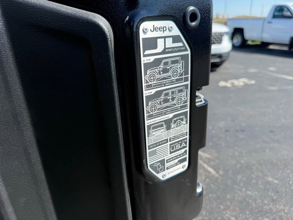 Used 2020 Jeep Wrangler Unlimited Rubicon w/ Steel Bumper Group AWD/4WD image 23