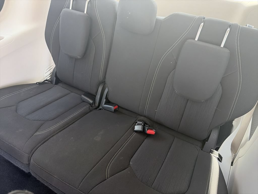 Used 2023 Chrysler Voyager LX FWD image 34