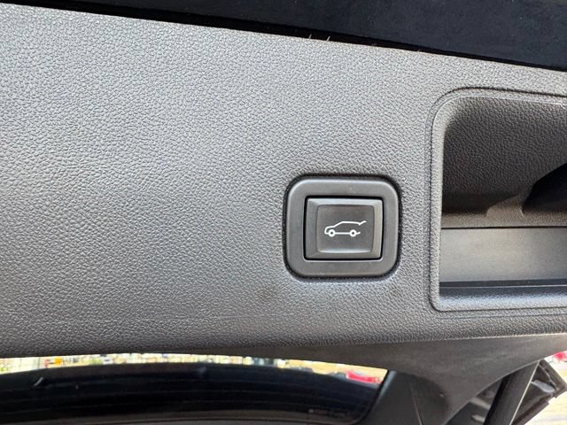 Used 2020 GMC Terrain SLT w/ Preferred Package FWD image 24