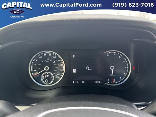 Used 2025 Genesis G70 2.5T image 22