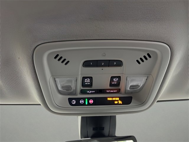 Used 2020 Chevrolet Traverse High Country image 29