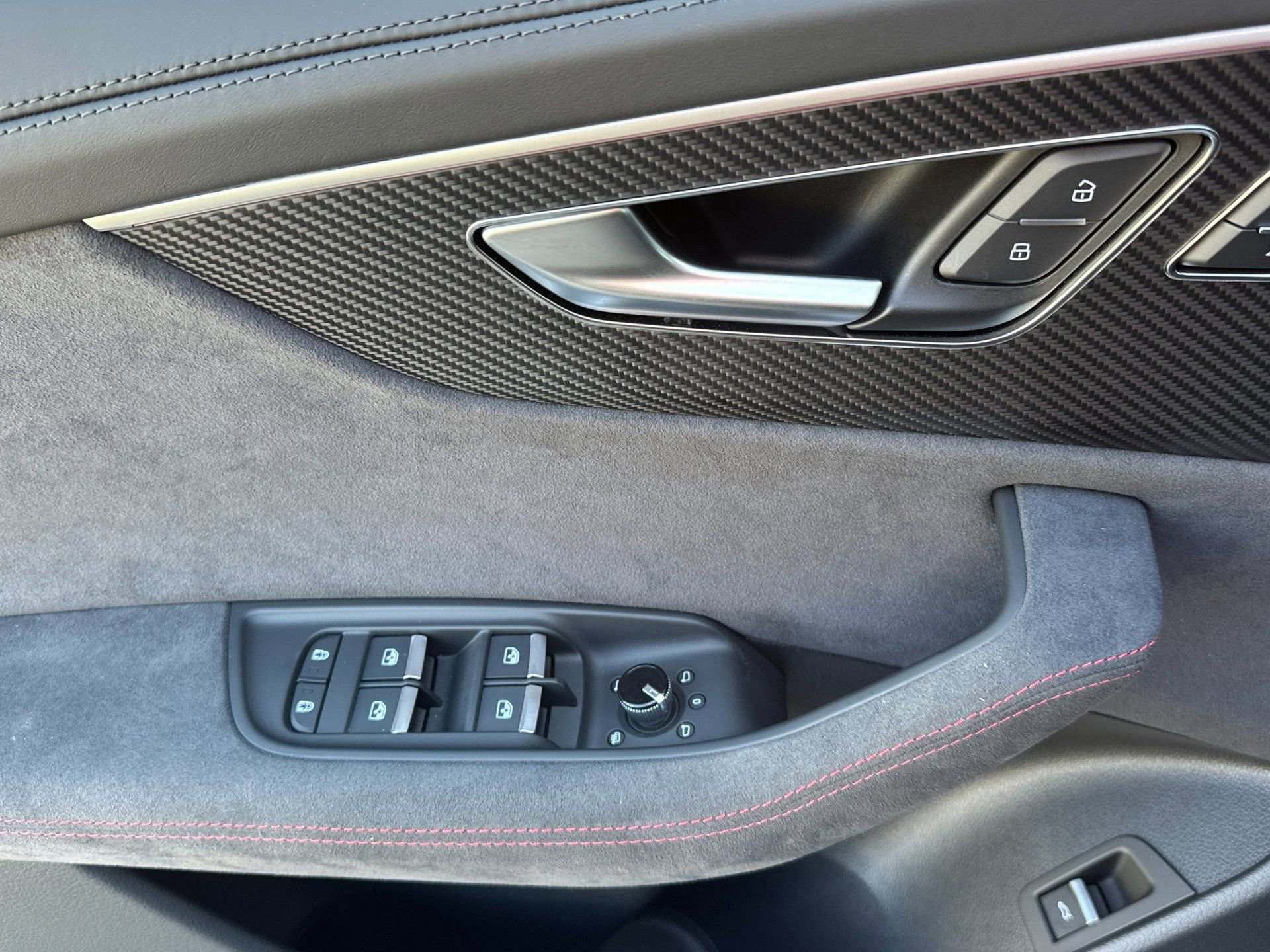 Used 2026 Audi RS Q8 performance image 12