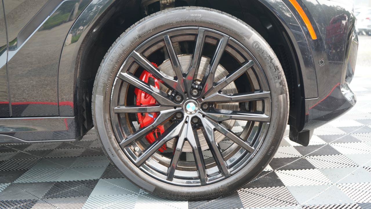 Used 2021 BMW X6 M50i w/ Executive Package AWD/4WD image 38