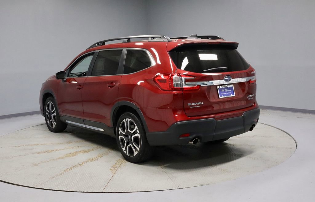 Used 2023 Subaru Ascent Limited w/ Technology Package AWD/4WD image 10