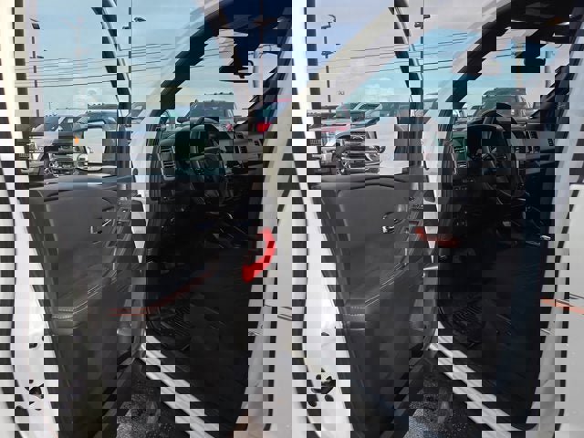 Used 2024 Nissan Frontier PRO-4X w/ Off-Road Protection Package image 7