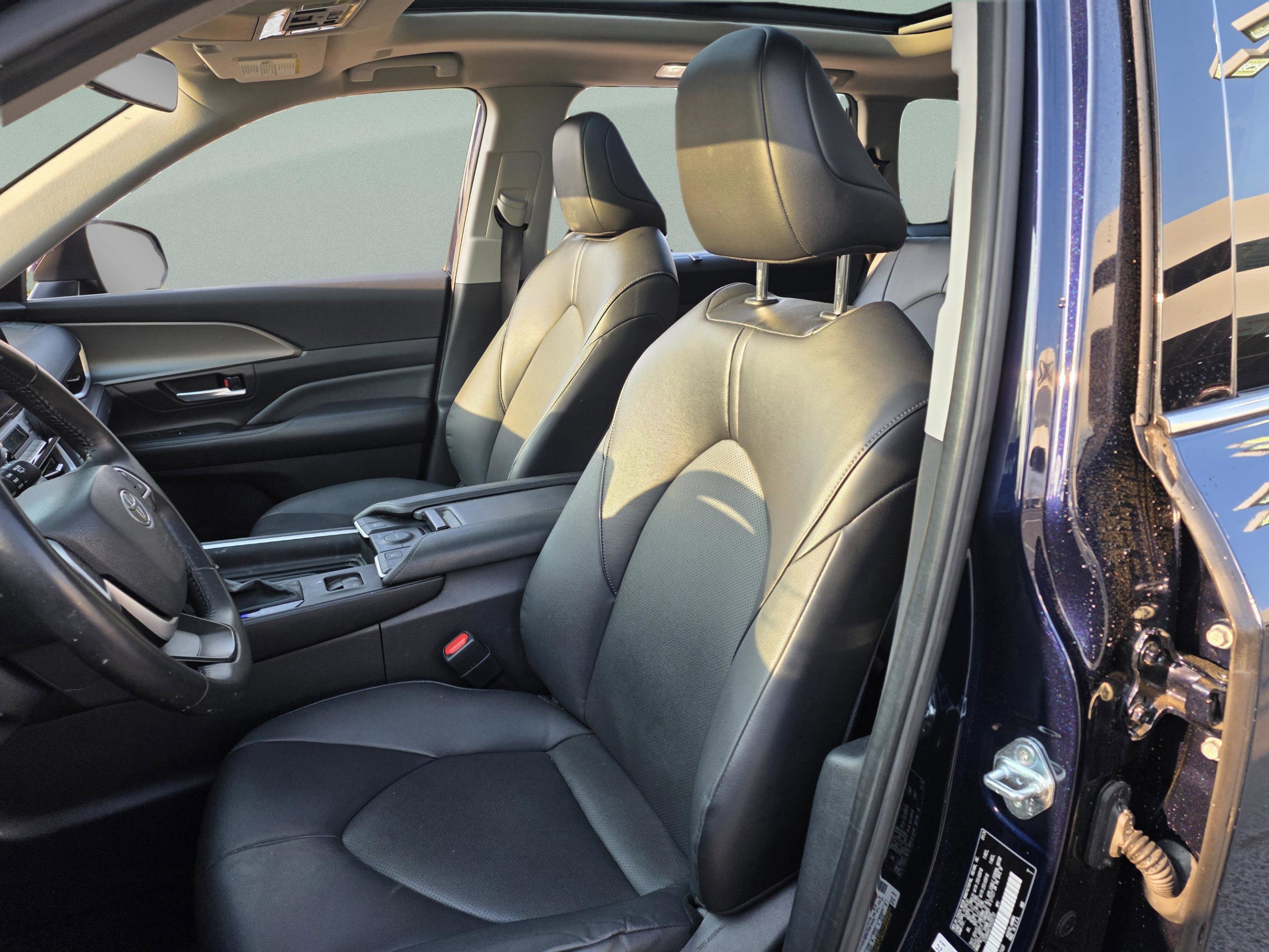 Used 2024 Toyota Grand Highlander XLE image 13