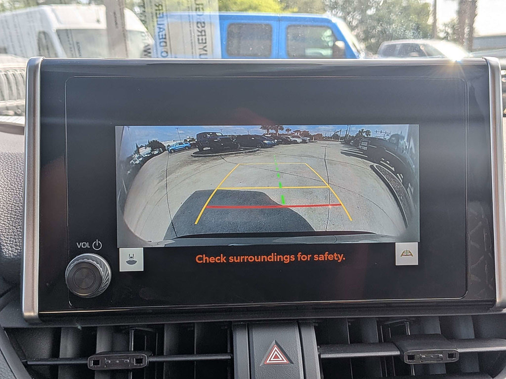 Used 2024 Toyota RAV4 XLE FWD image 21