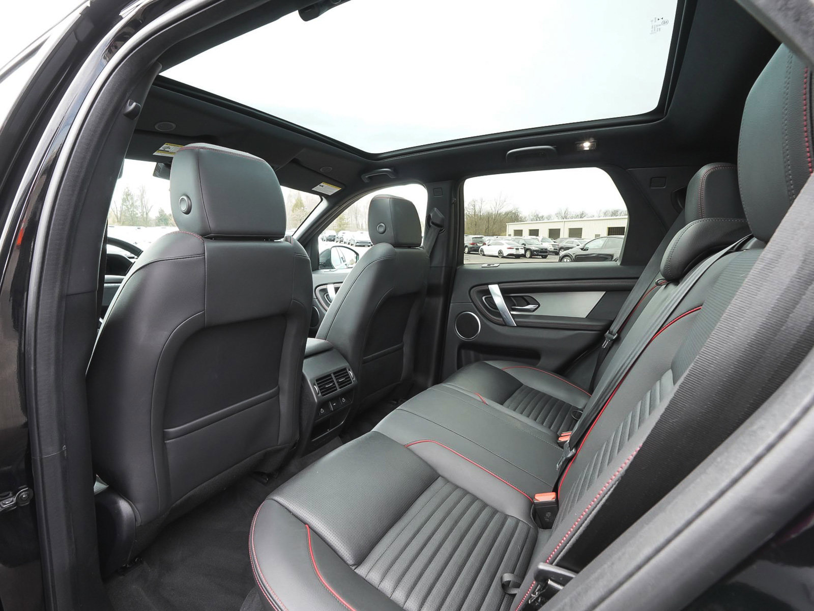 Used 2023 Land Rover Discovery Sport S R-Dynamic image 36