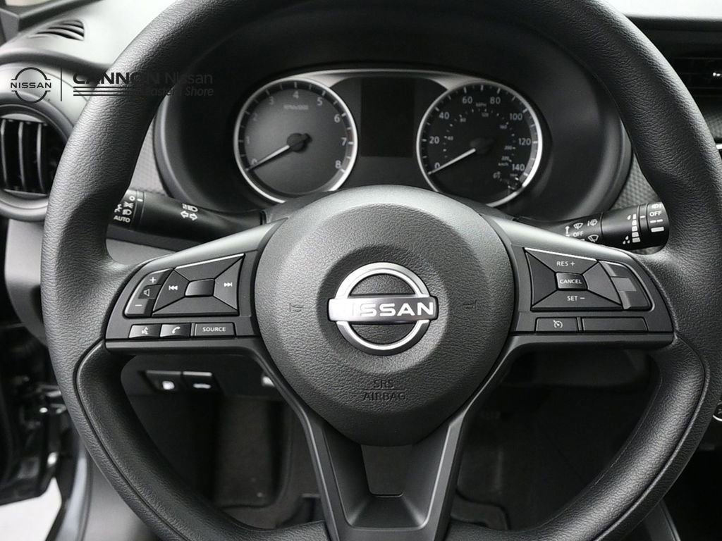 New 2025 Nissan Kicks Play S FWD image 11