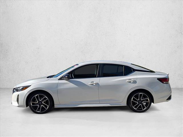 Certified 2024 Nissan Sentra SR FWD image 9