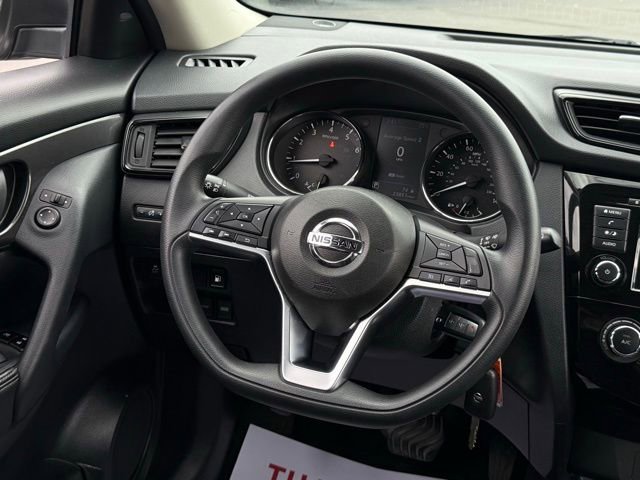 Used 2019 Nissan Rogue S image 6