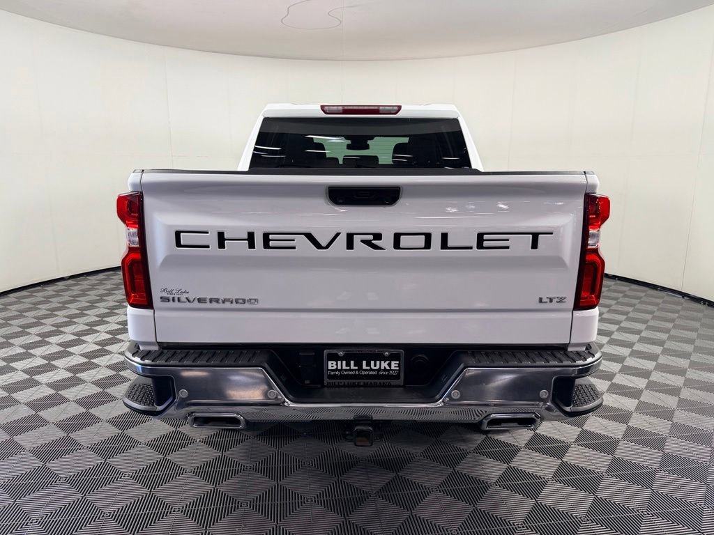 Used 2023 Chevrolet Silverado 1500 LTZ w/ Z71 Off-Road Package AWD/4WD image 9
