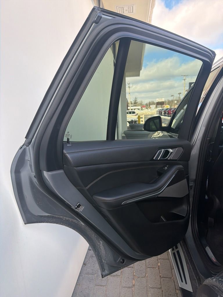 Used 2026 BMW X5 xDrive40i image 12