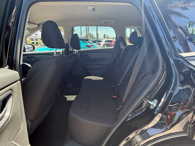 Used 2024 Nissan Rogue S FWD image 11