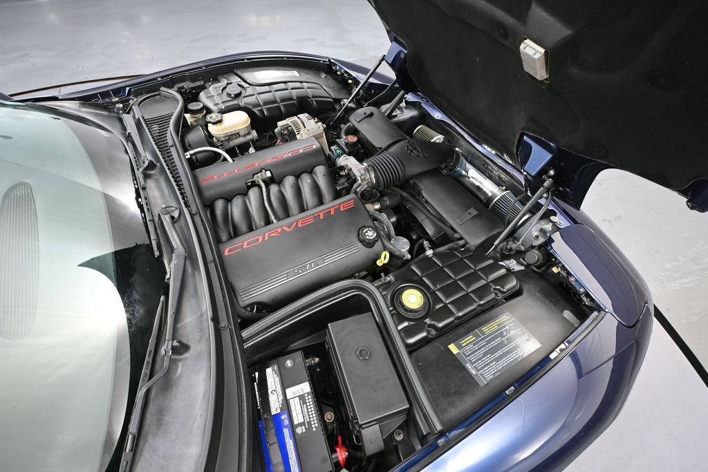 Used 2001 Chevrolet Corvette Convertible RWD image 27