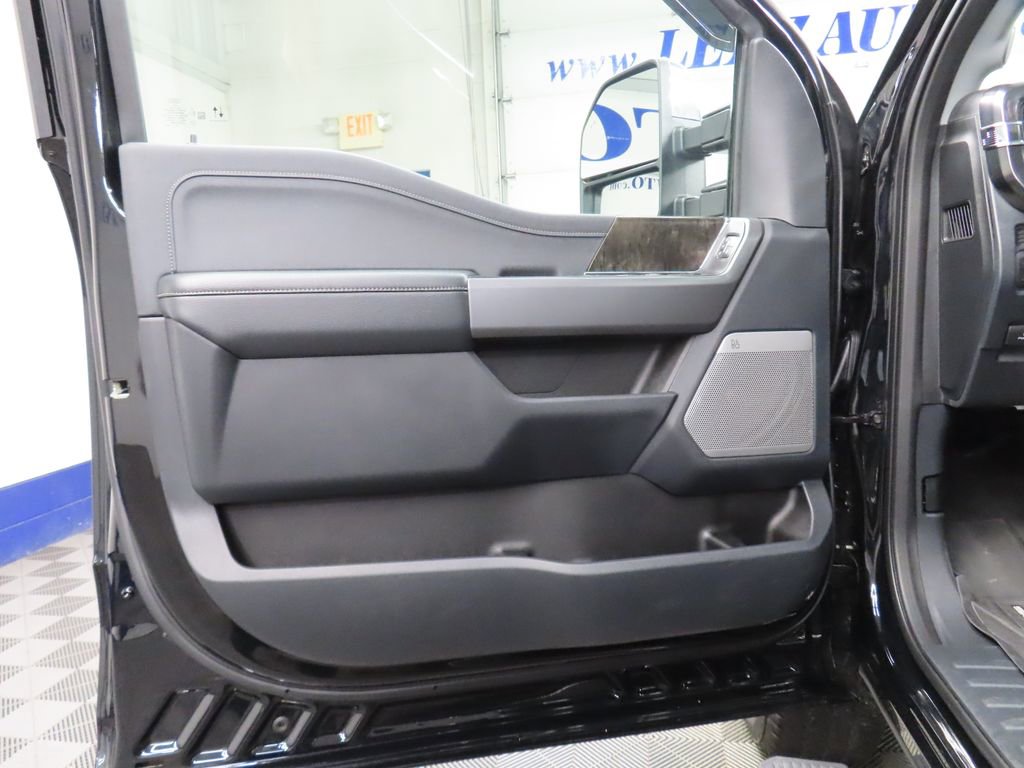 Used 2026 Ford F350 Lariat w/ Lariat Ultimate Package AWD/4WD image 59