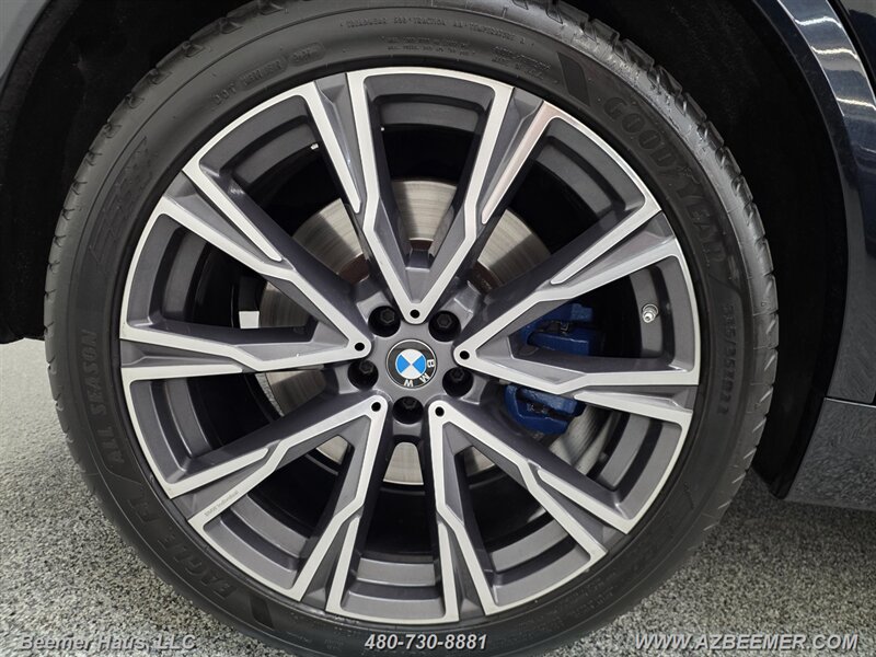 Used 2021 BMW X7 M50i AWD/4WD image 14