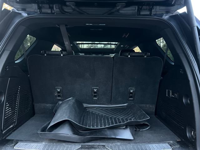 Used 2021 GMC Yukon Denali w/ Denali Premium Package image 33