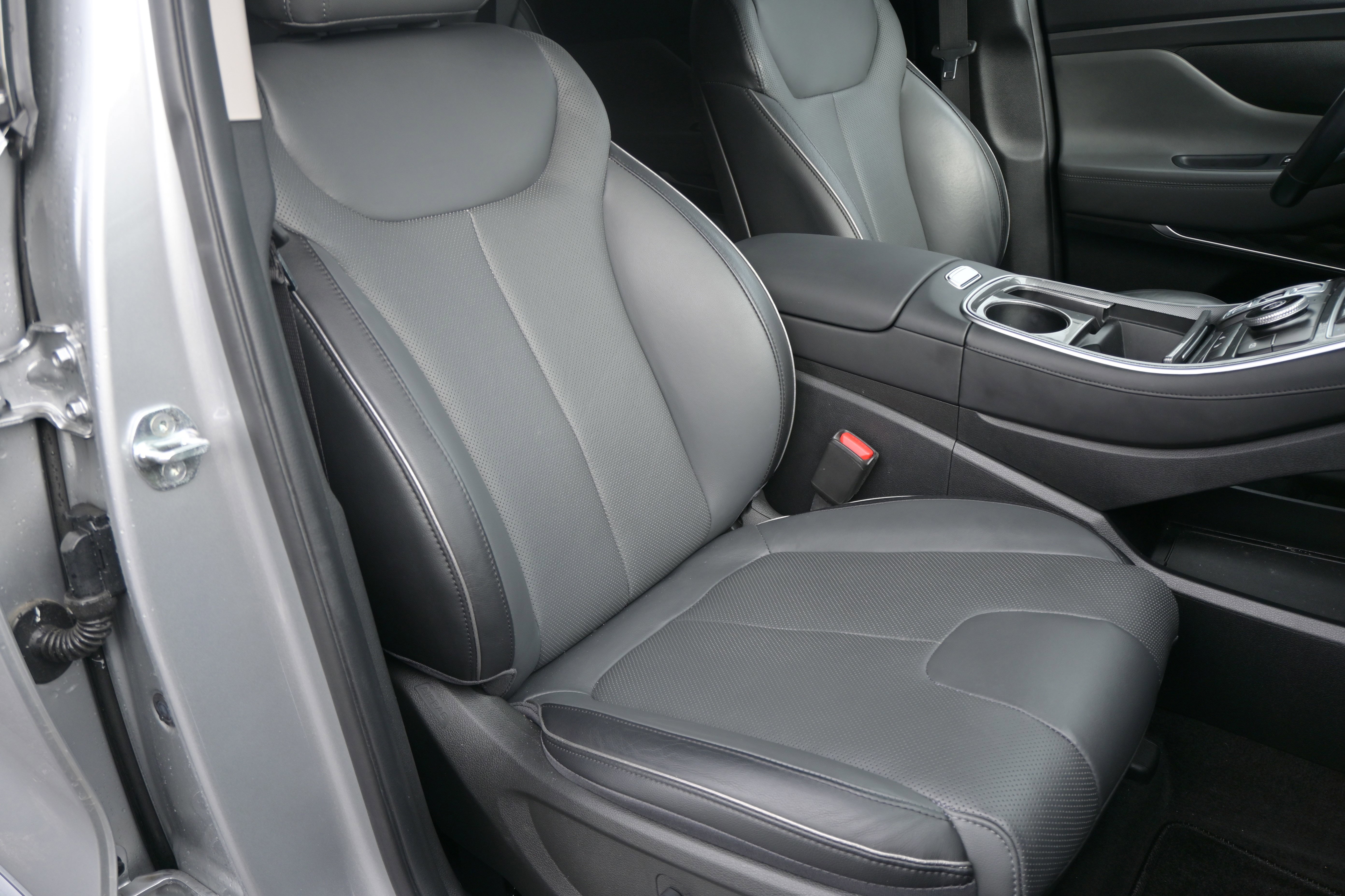 Used 2022 Hyundai Santa Fe SEL w/ Convenience + Premium Package image 34