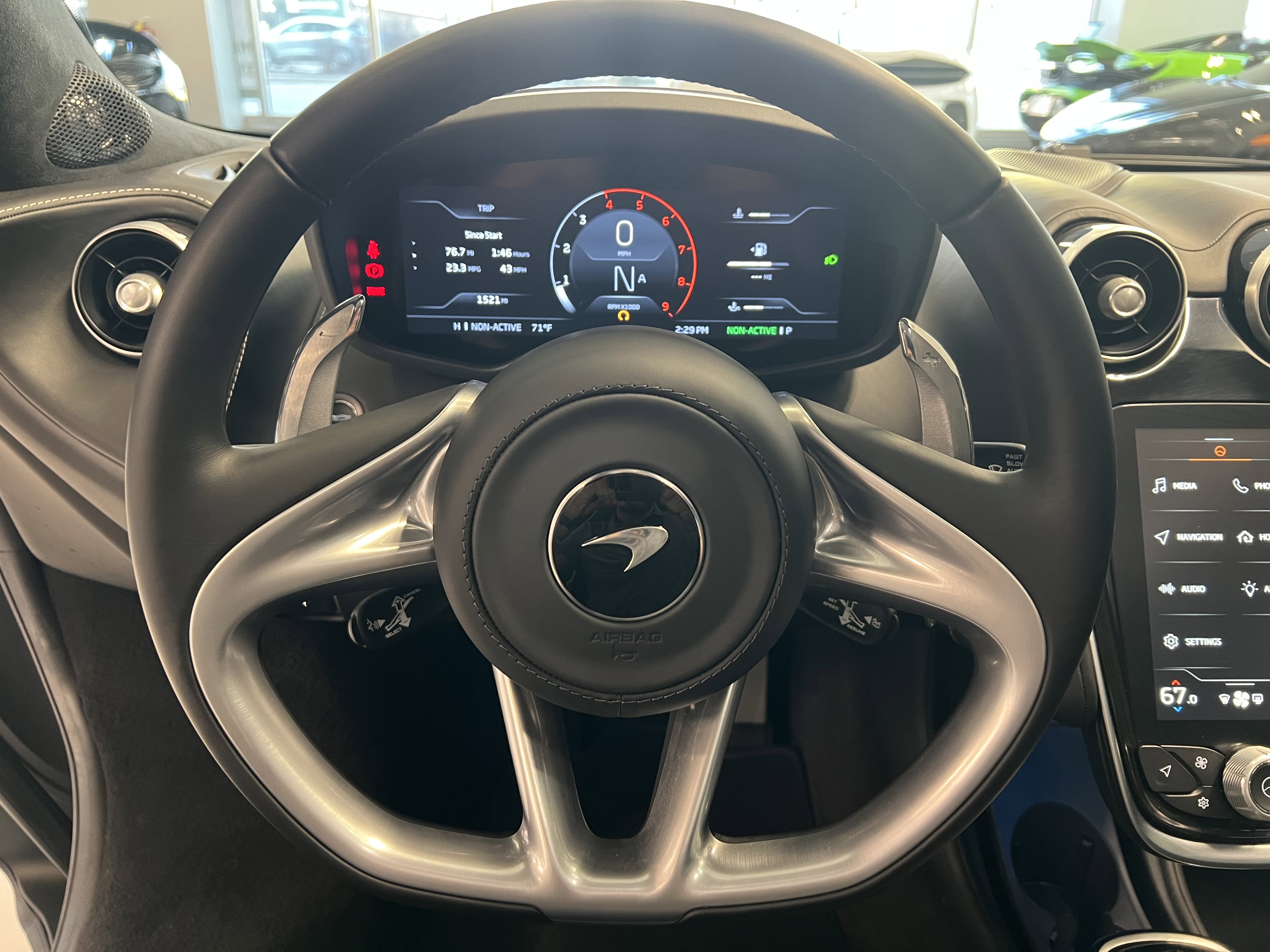 Used 2023 McLaren GT image 27