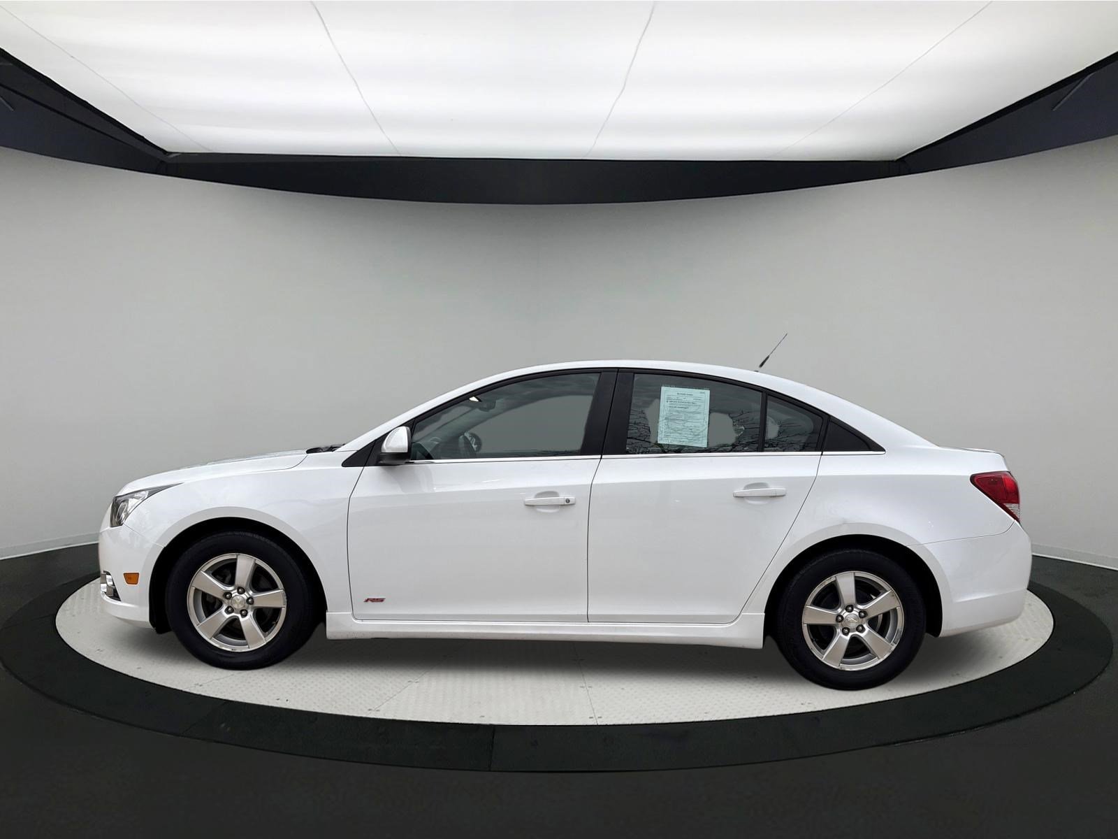 Used 2014 Chevrolet Cruze LT w/ RS Package image 4