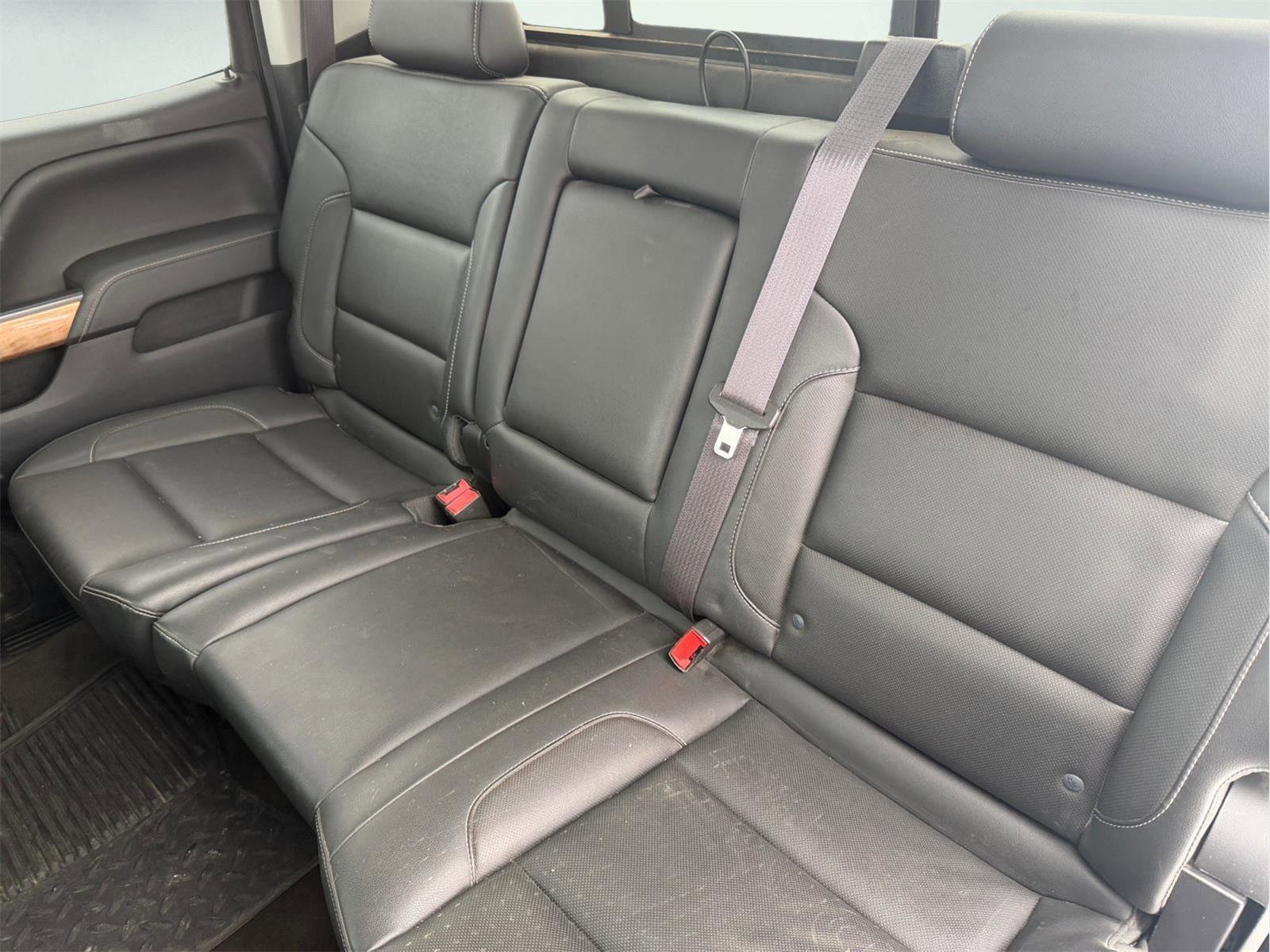 Used 2015 Chevrolet Silverado 2500 LTZ image 36