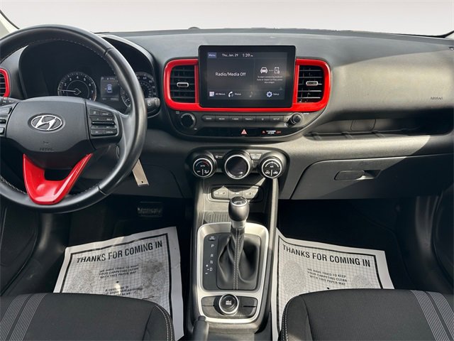 Used 2022 Hyundai Venue SEL image 11