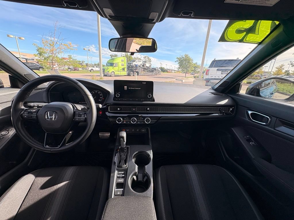 Used 2025 Honda Civic Sport image 12