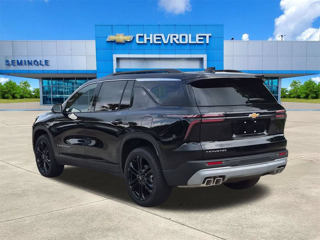 New 2026 Chevrolet Traverse LT w/ Enhanced Driving Package FWD image 3