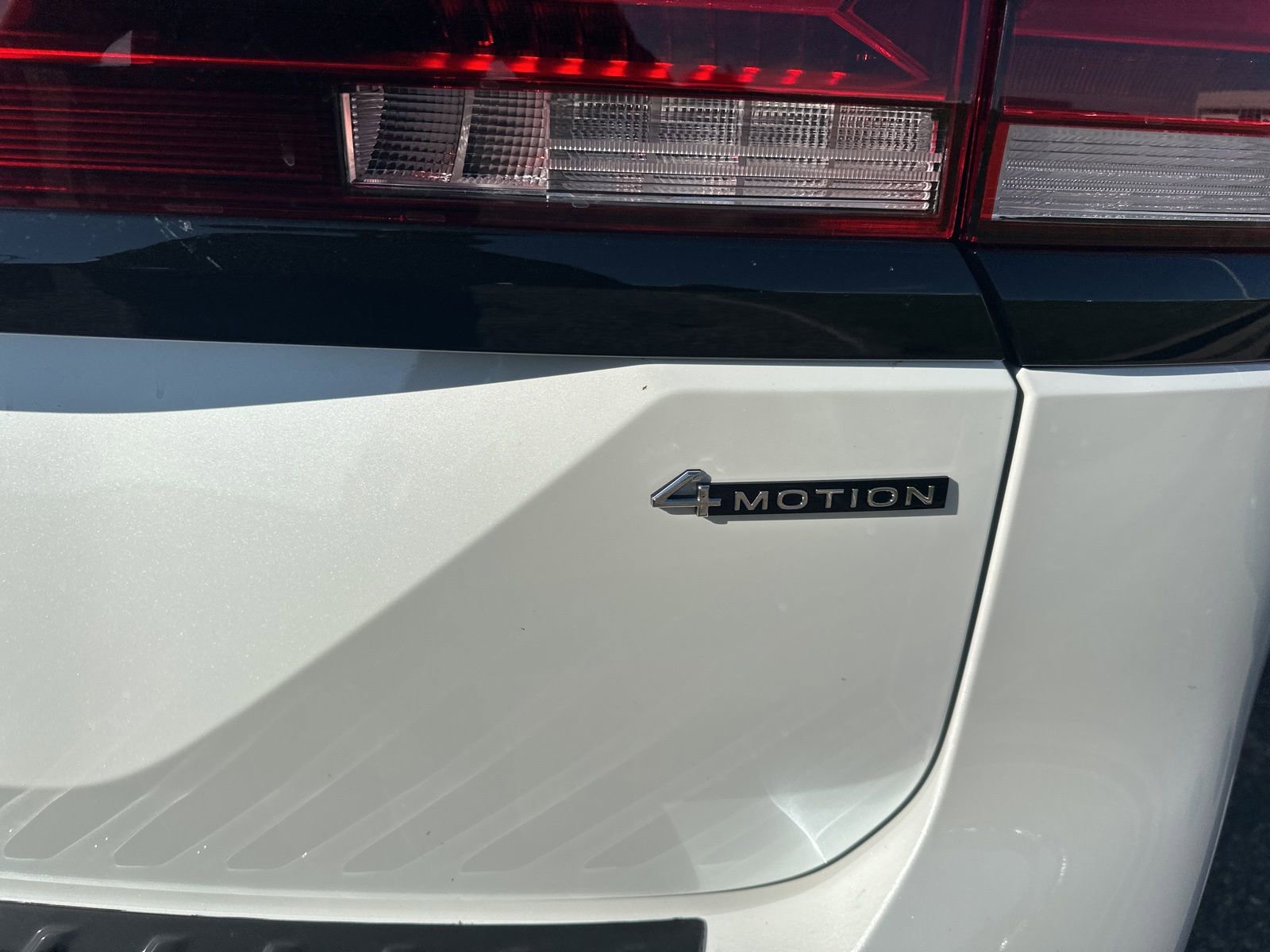 New 2026 Volkswagen Atlas Peak Edition image 7