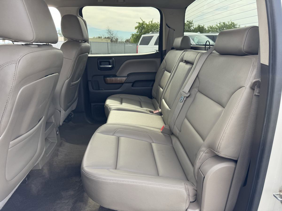 Used 2015 GMC Sierra 1500 SLT w/ Suspension Package, Off-Road image 18