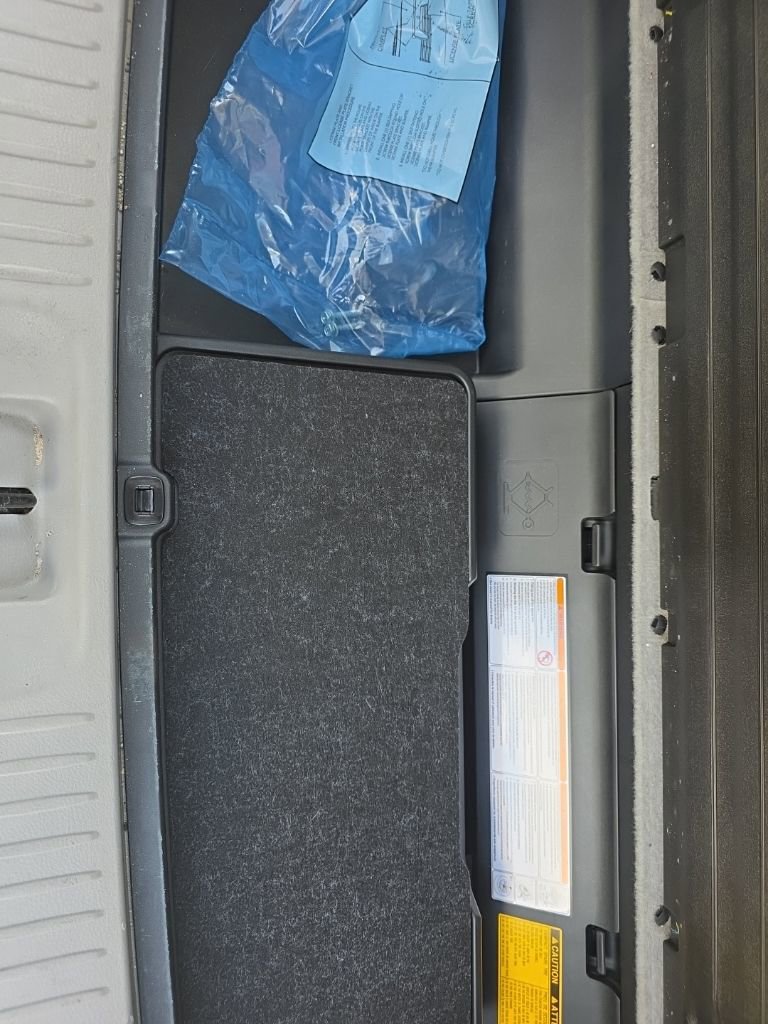 Used 2014 Toyota Highlander LE image 28