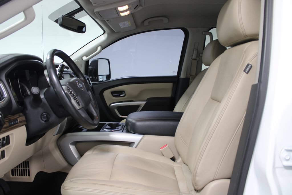 Used 2017 Nissan Titan SL RWD image 24