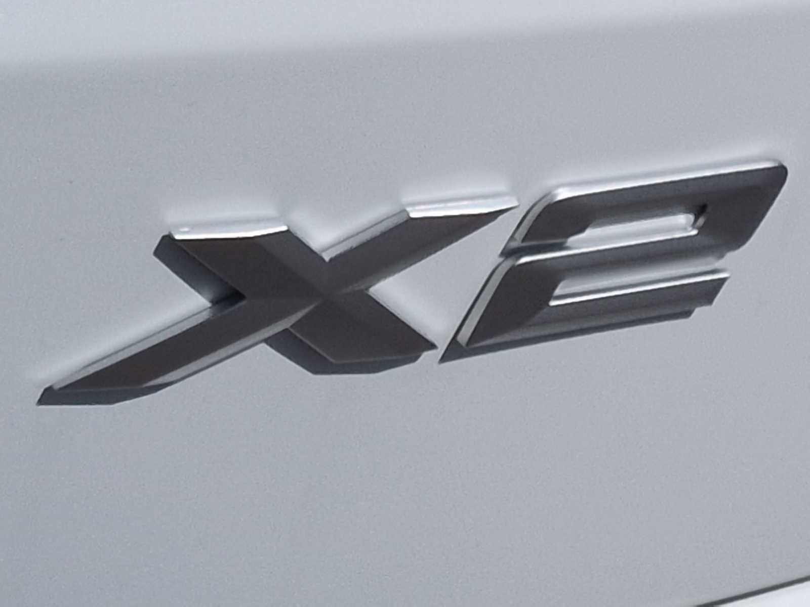 Used 2026 BMW X2 xDrive28i w/ Technology Package AWD/4WD image 13