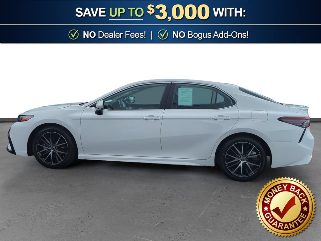 Used 2024 Toyota Camry SE w/ Convenience Package FWD image 2