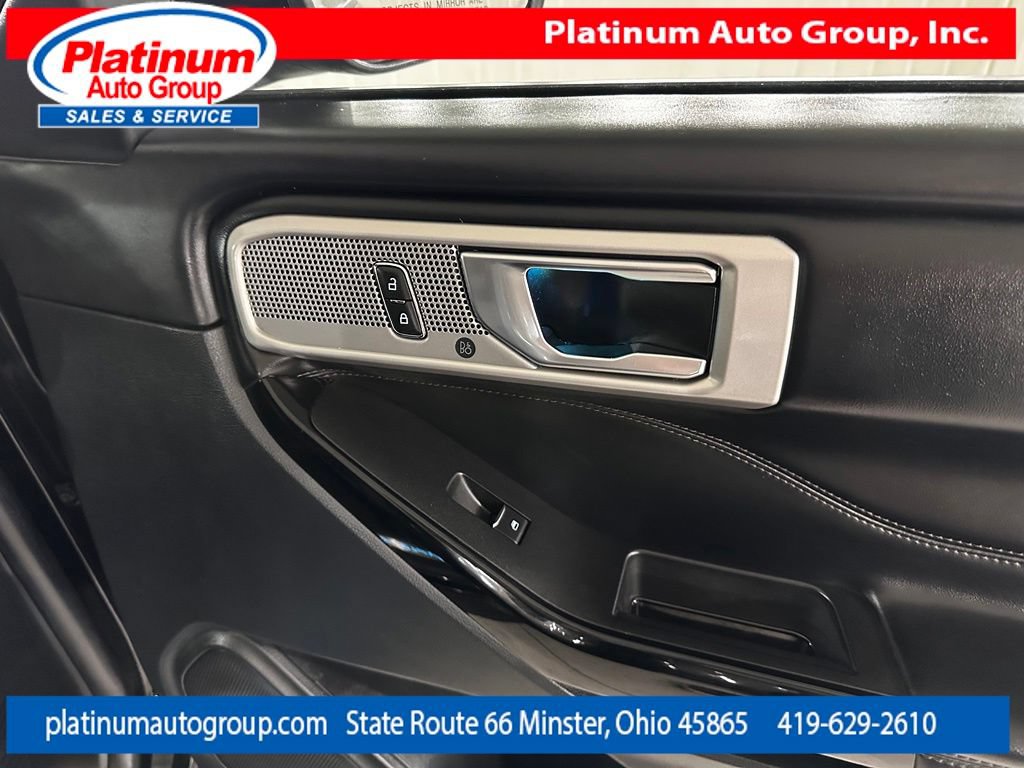 Used 2021 Ford Explorer Platinum w/ Equipment Group 601A AWD/4WD image 58