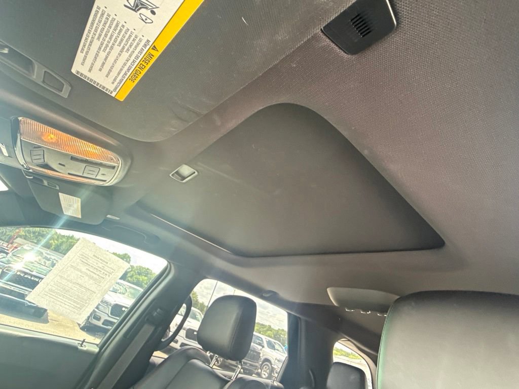 Used 2023 Dodge Durango GT RWD image 32