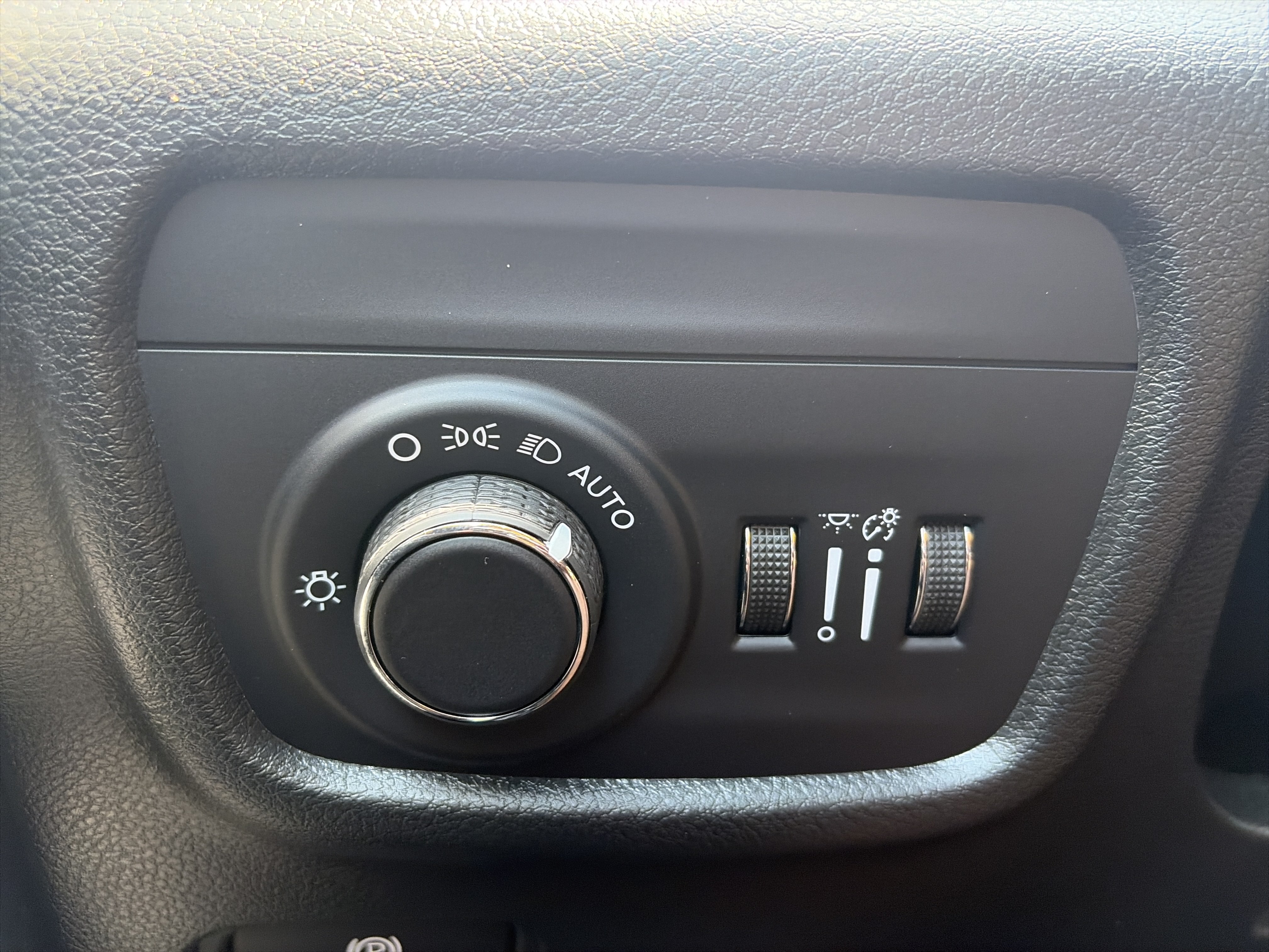 New 2026 Jeep Grand Cherokee L 4WD image 15