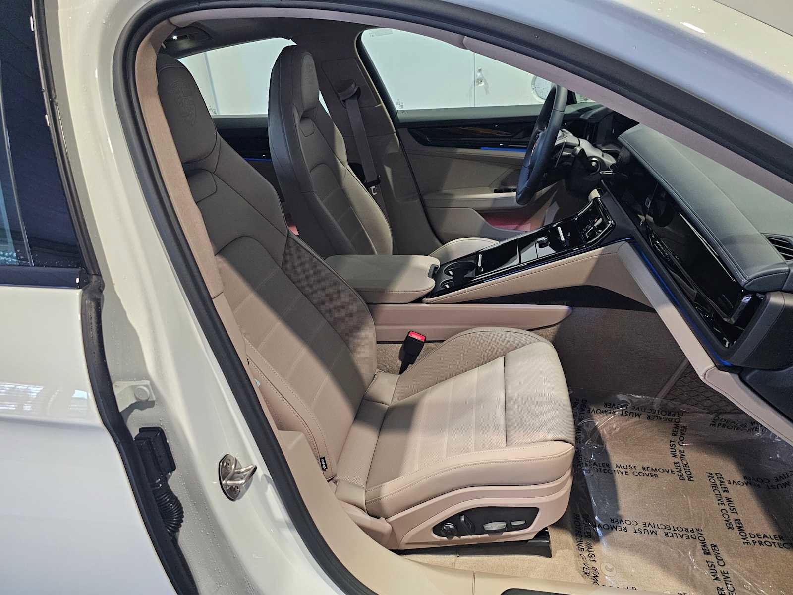 Used 2025 Porsche Panamera 4 image 12