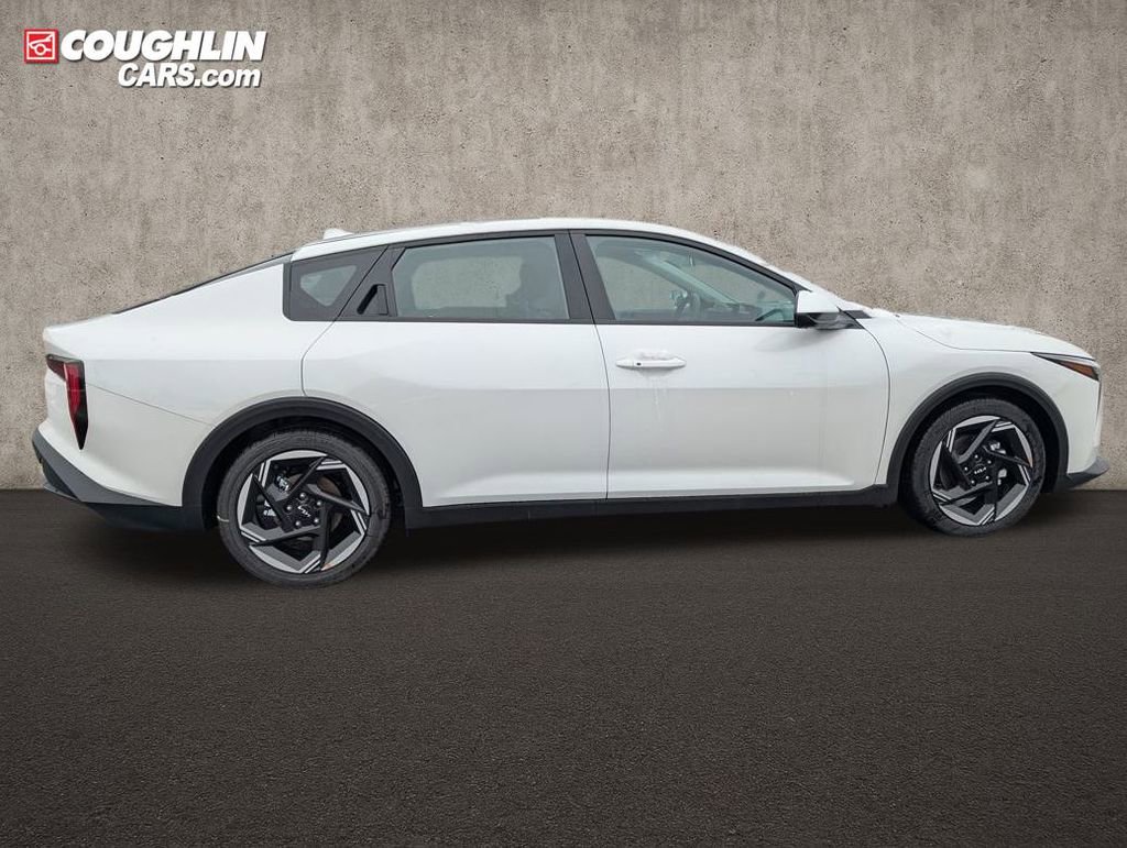 New 2025 Kia K4 EX image 8