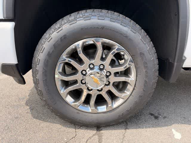 New 2026 Chevrolet Silverado 2500 LT w/ Z71 Chrome Sport Edition AWD/4WD image 7