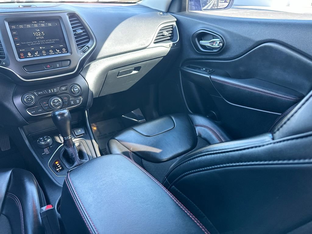 Used 2022 Jeep Cherokee Trailhawk w/ Technology Group B image 22