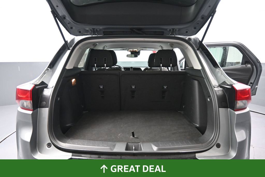 Used 2025 Chevrolet TrailBlazer LT AWD/4WD image 25
