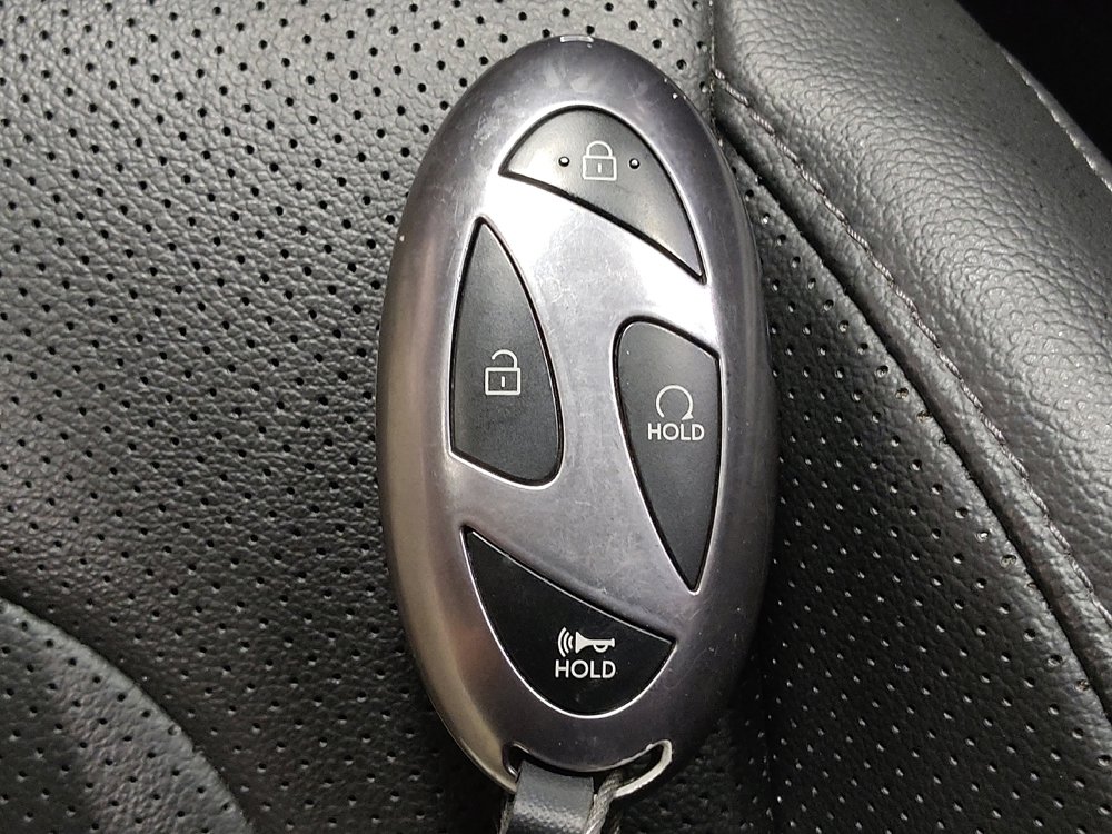 Used 2025 Hyundai Elantra Limited image 32