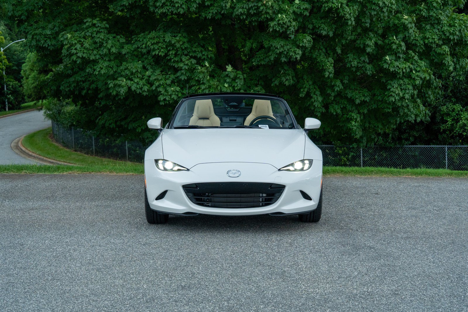 Used 2026 MAZDA MX-5 Miata Grand Touring RWD image 2