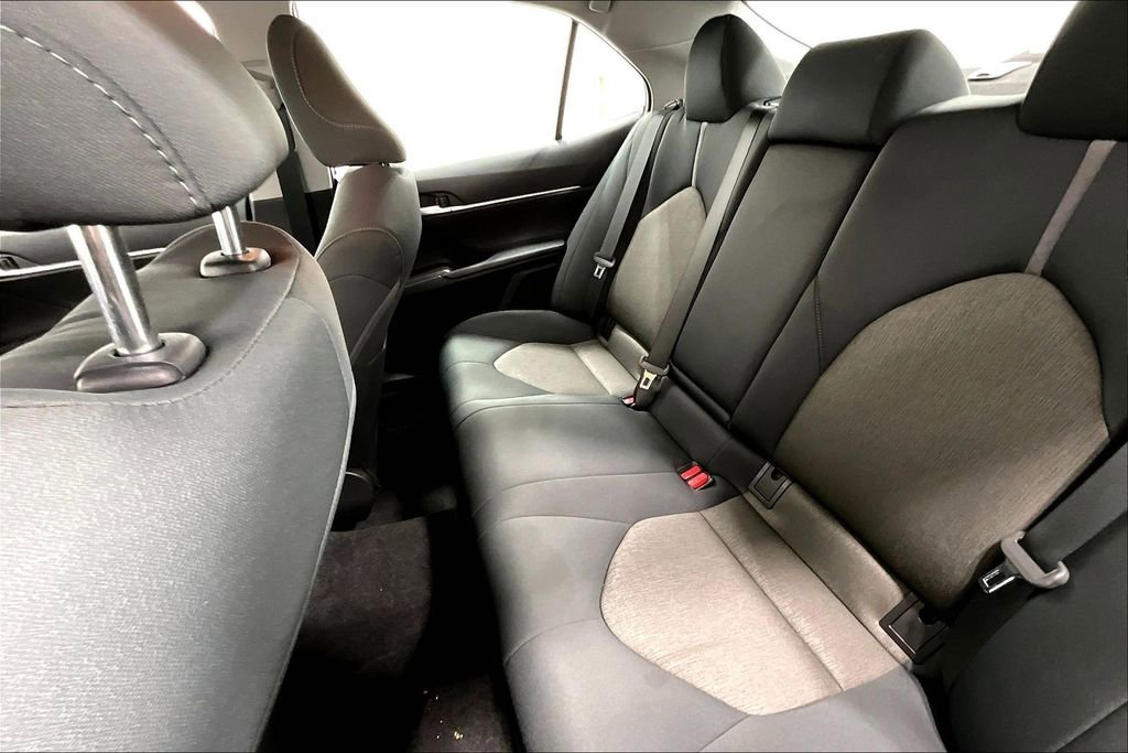 Used 2023 Toyota Camry LE FWD image 33