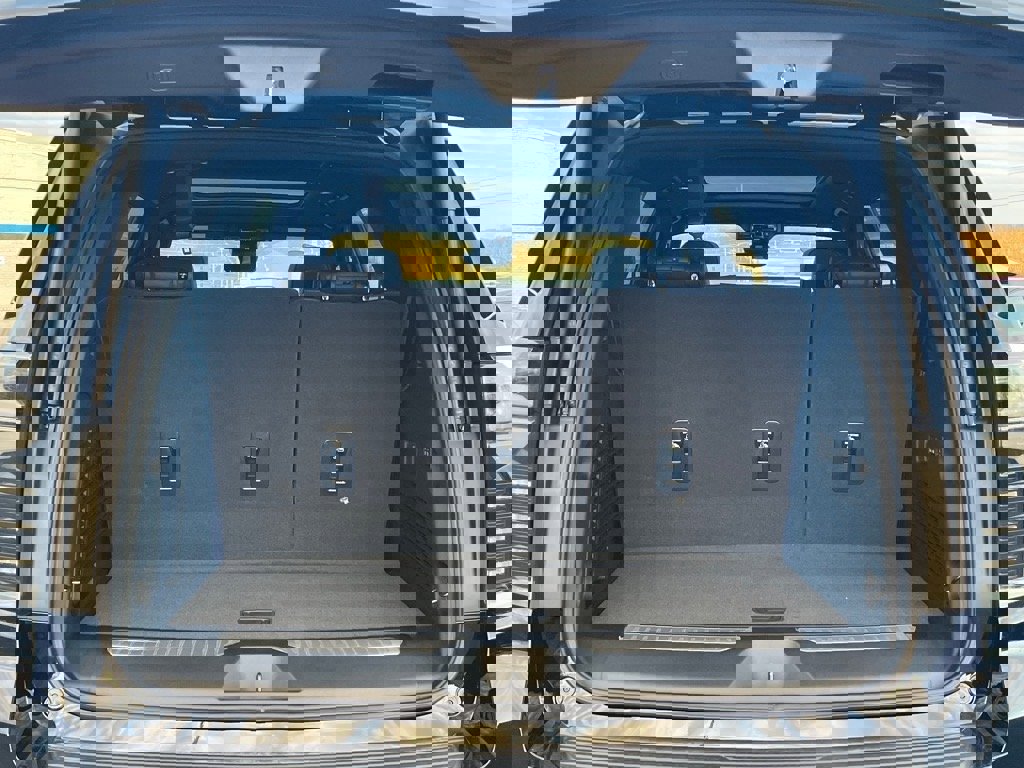 New 2026 Chevrolet Tahoe High Country image 27