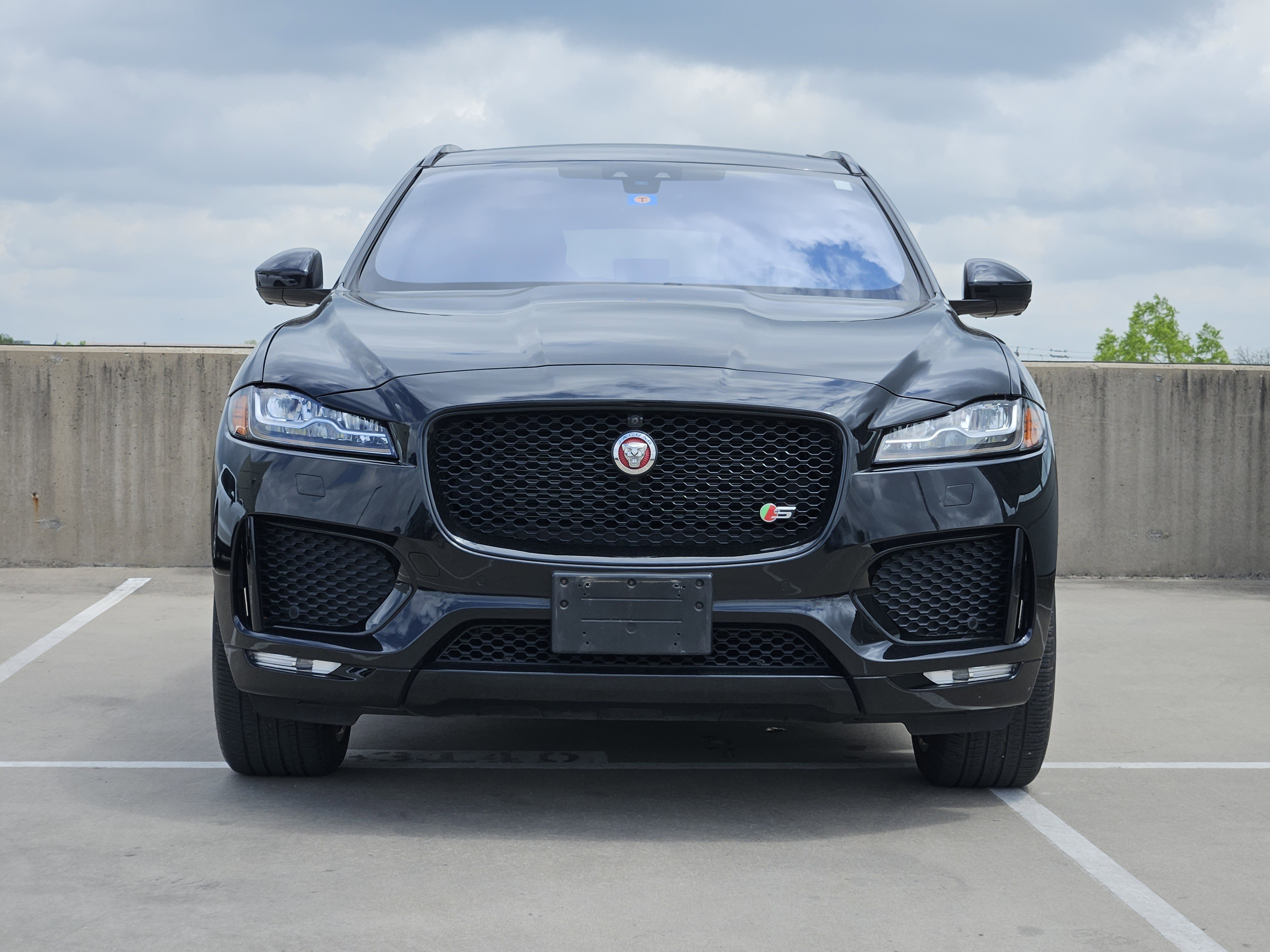 Used 2020 Jaguar F-PACE S image 11