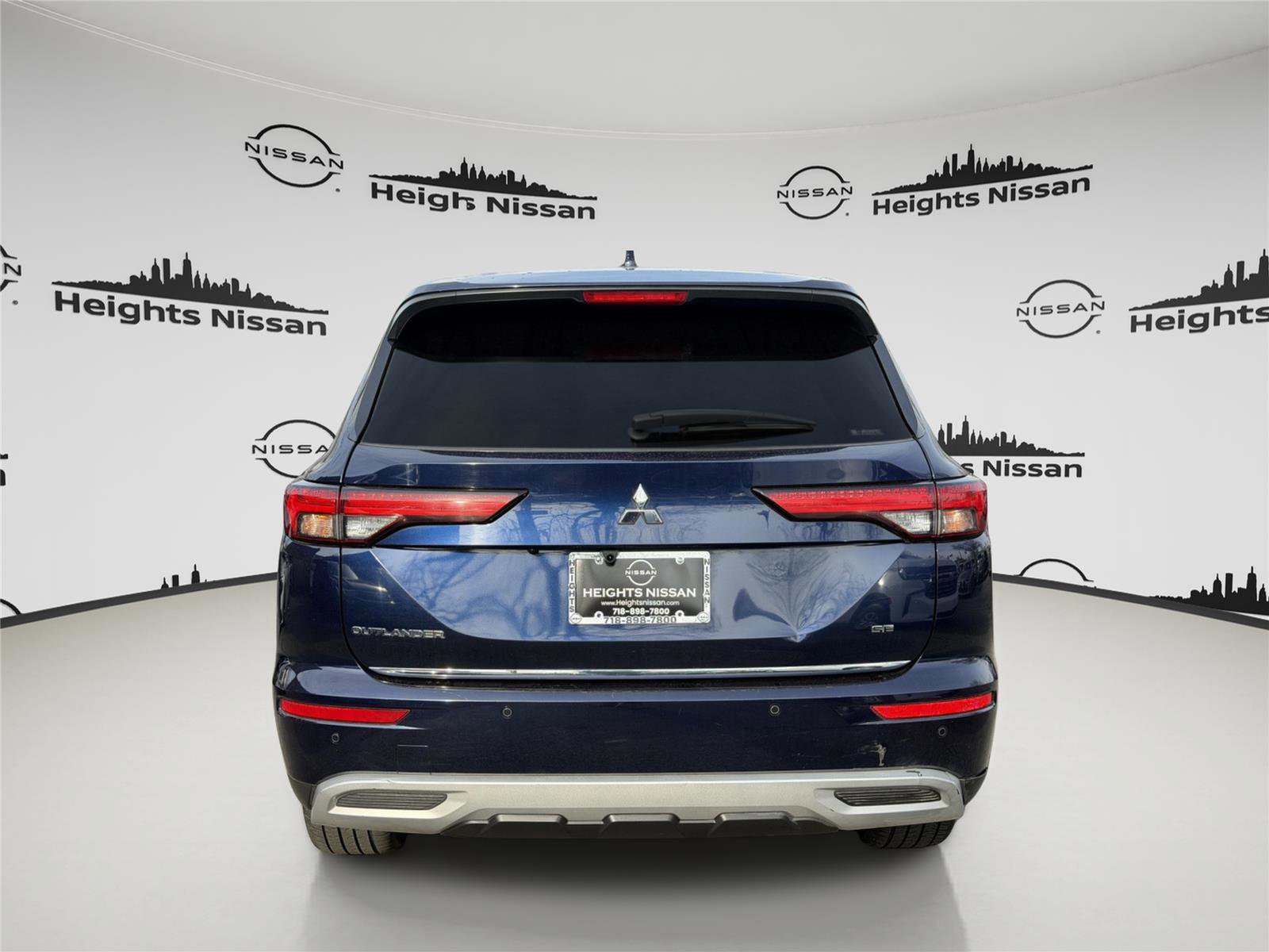 Used 2022 Mitsubishi Outlander SE image 4